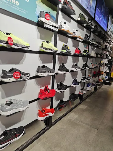 PUMA Store